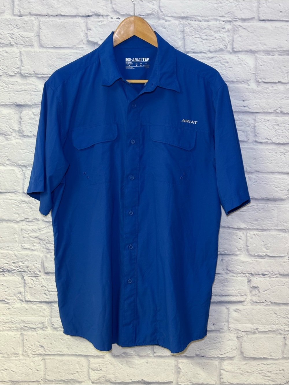 Ariat VentTEK Outbound Classic Fit Shirt Blue Medium Lightweight Cooling Fabric